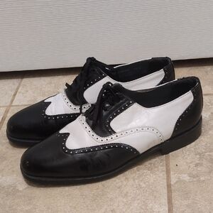 Stacy Adams Black and White Oxford Shoes